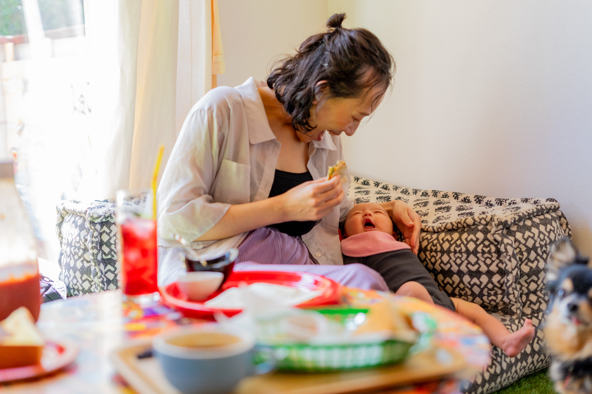 赤ちゃんとママの優しい笑顔